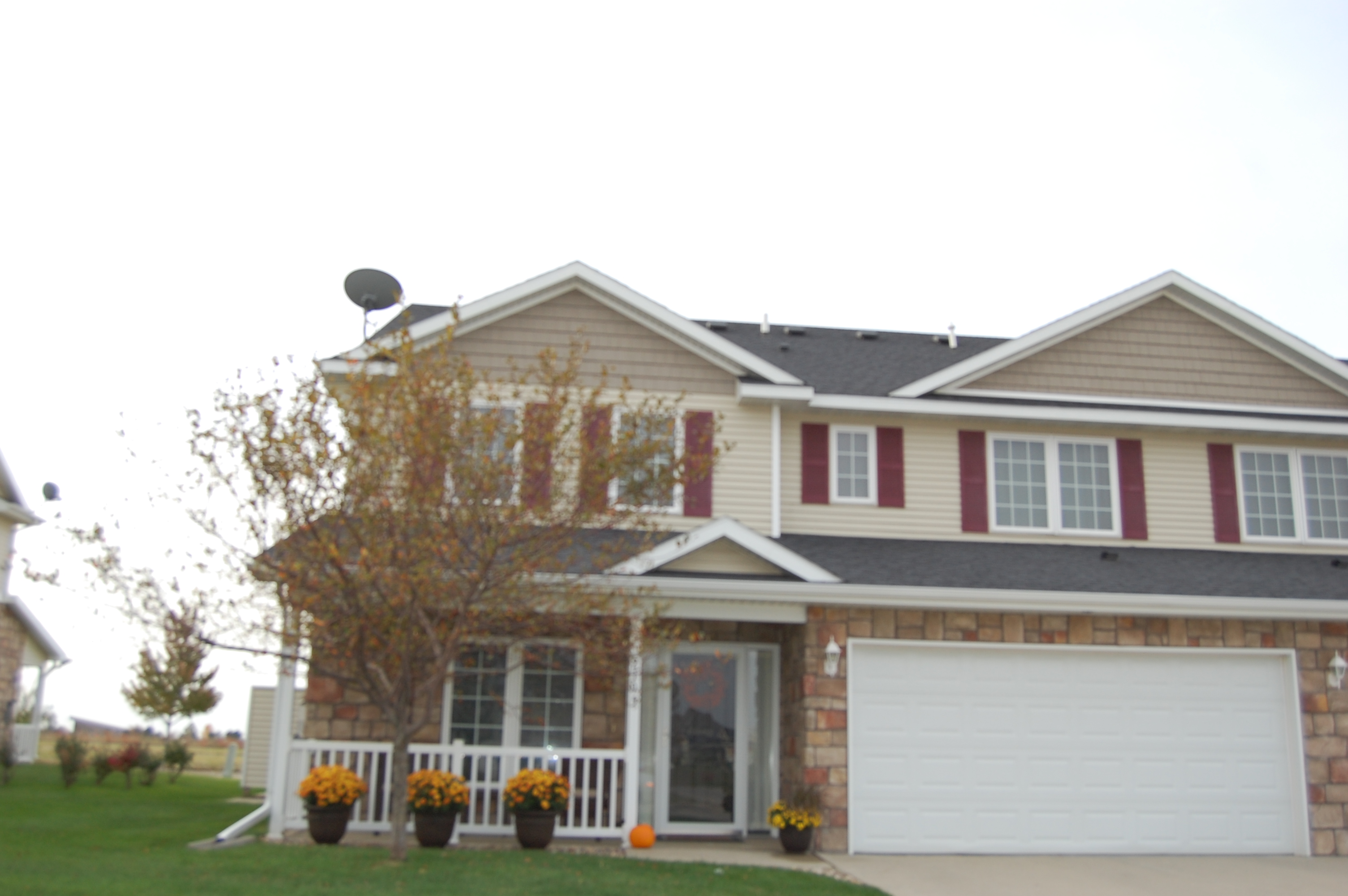 2195 3RD AVE SW ALT (Monthly Rent $1,700)
