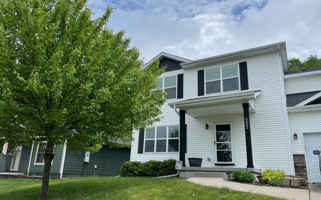 5401 SE 27TH ST DSM (Monthly Rent $2,200)