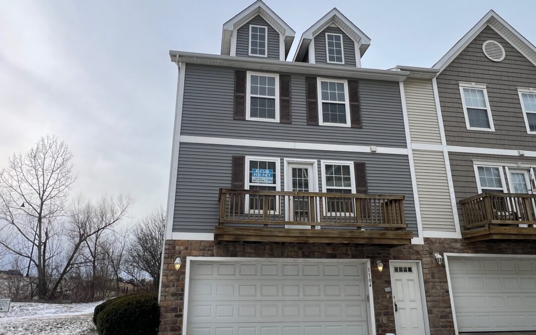 1104 FLAGSTONE PH (Monthly Rent $1,375)